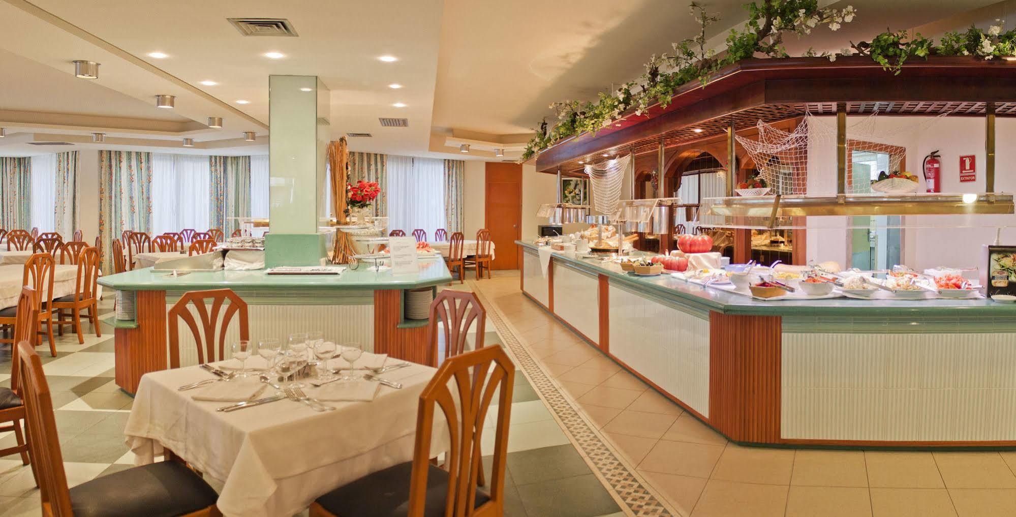 Trh Jardin Del Mar Aparthotel Santa Ponsa Restaurant photo